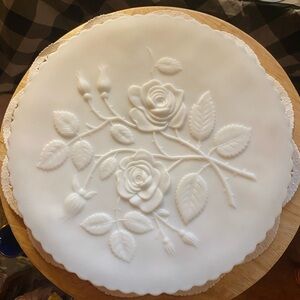 Vintage Intricate Rose Pattern White Milk Glass Cake Stand 11"